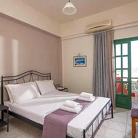 מלון דירות Portokali (adults Only) 4*