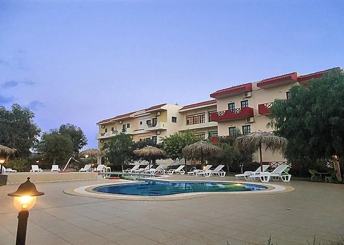 מלון דירות Portokali (adults Only) 4*